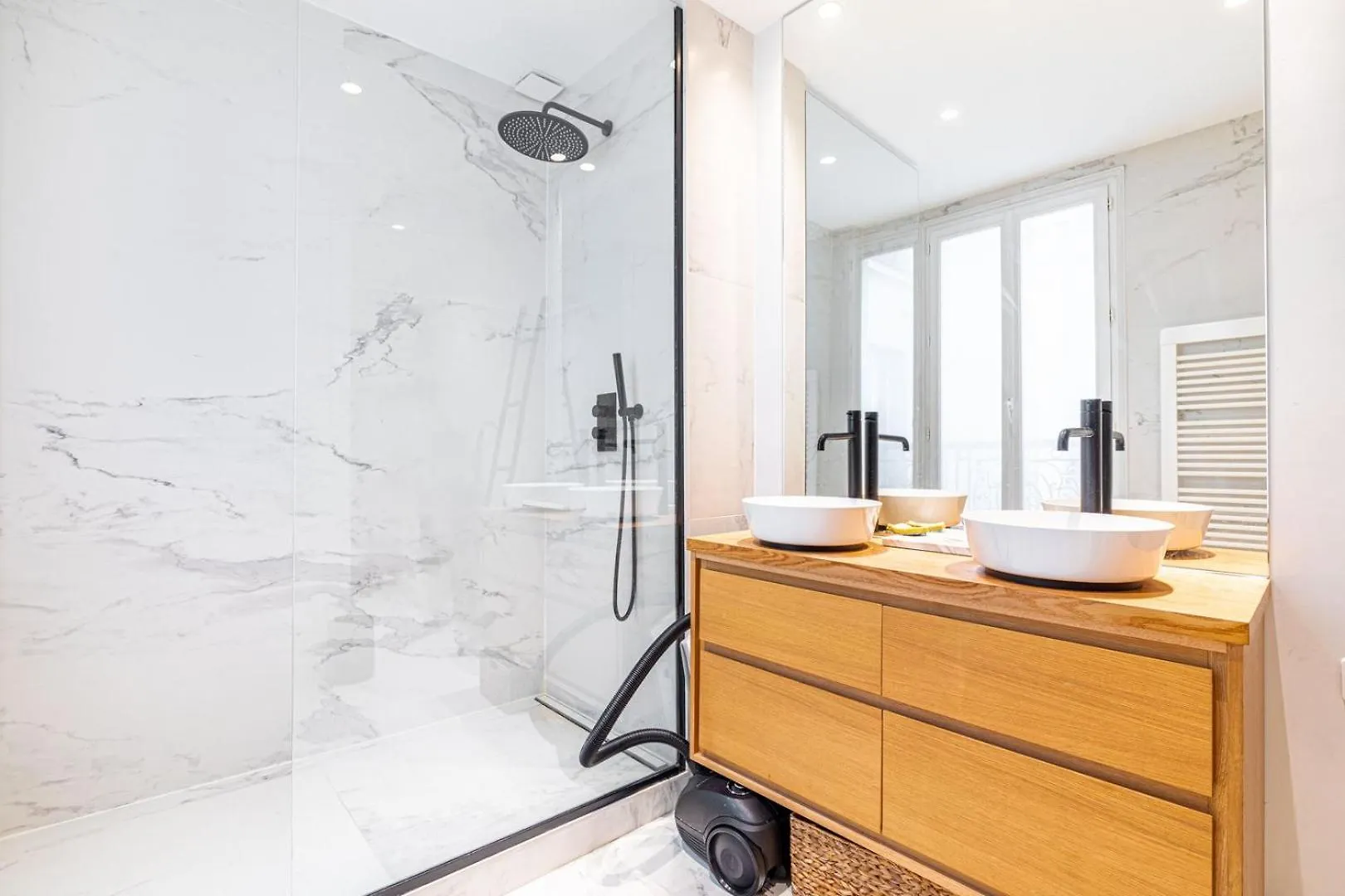 Guestready - Sejour De Charme Dans Le 6Eme Daire Paris 0*,  Fransa